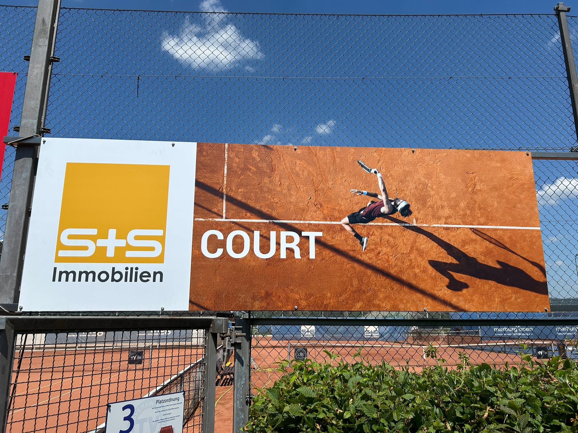 S+S Court